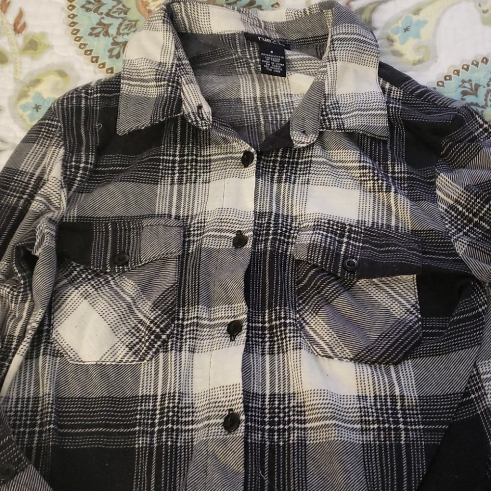 Button down flannel - Picture 3 of 3